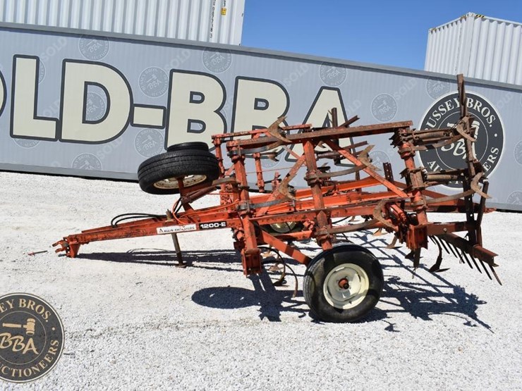 allis-chalmers-1200-image-2