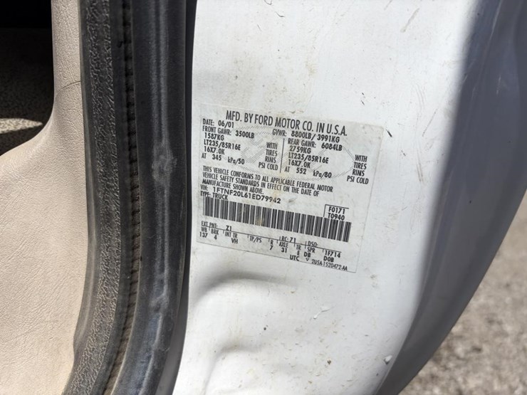 2001-ford-f250-image-21