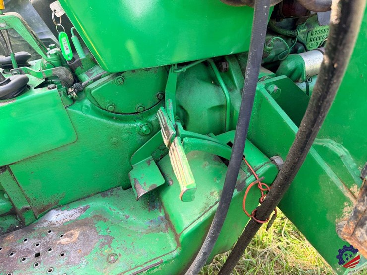 john-deere-2640-image-39