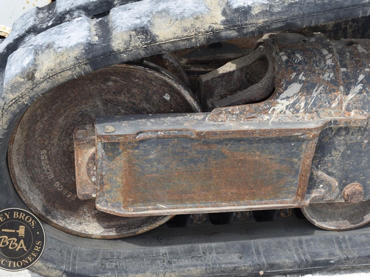 2016-bobcat-t590-image-17