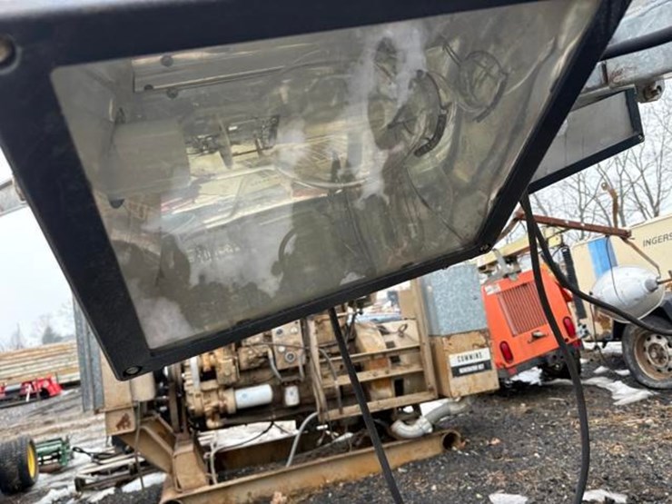 services-light-tower-image-9