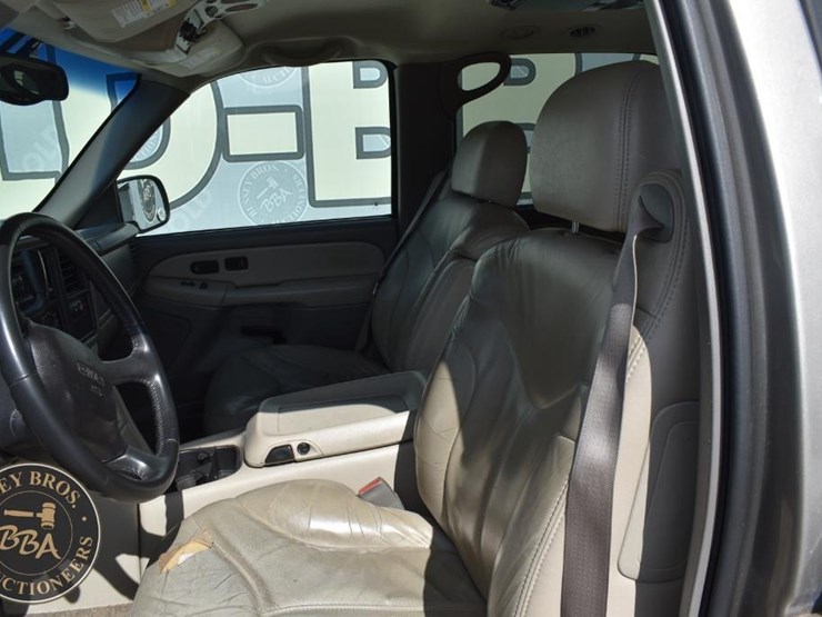 2001-gmc-yukon-xl-image-13