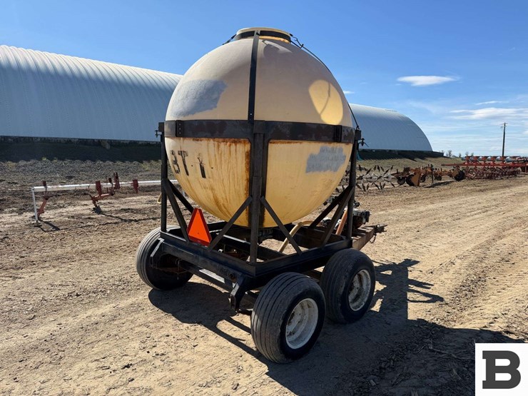 bubble-tank-chemigation-trailer-image-4