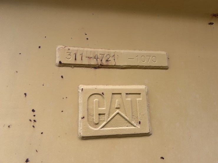 2012-caterpillar-ad55b-image-17