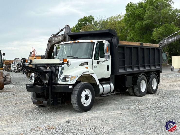 2007-international-sf525-t/a-dump-truck-image-14