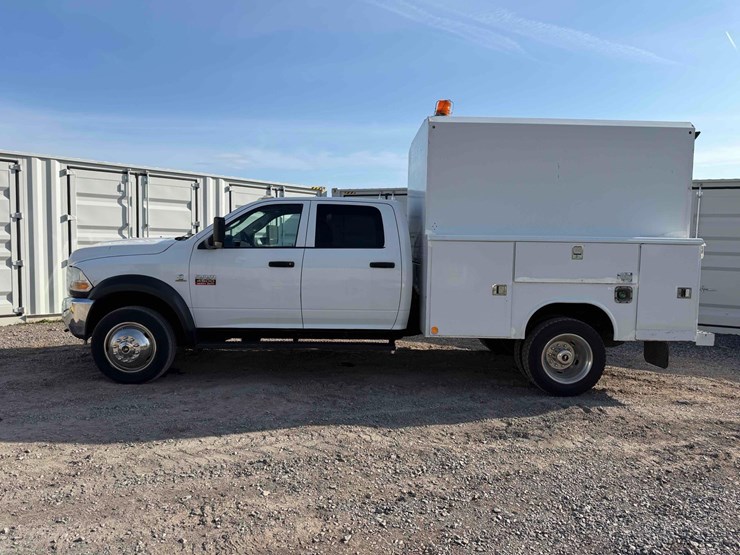 2011-ram-4500-utility-body-image-2