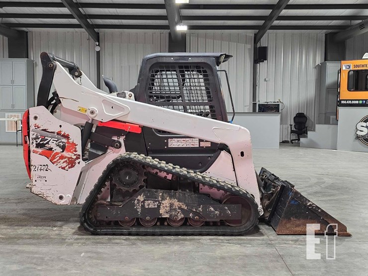 2020-bobcat-t76-image-6