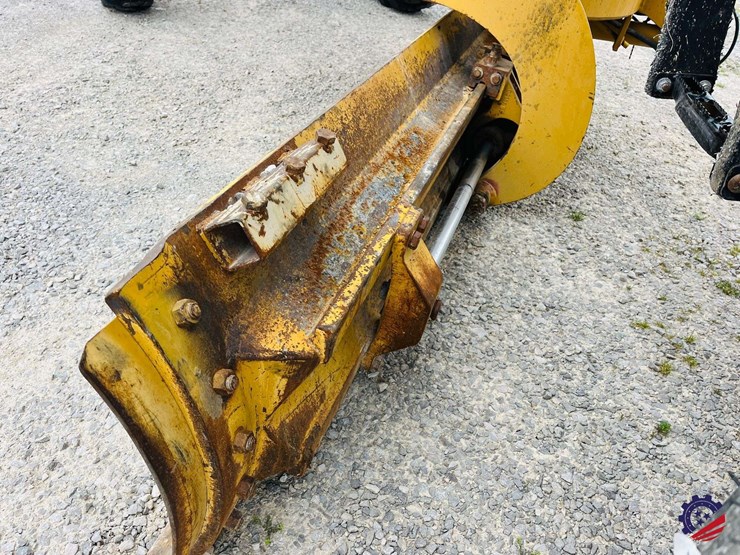 2010-caterpillar-120m-image-60