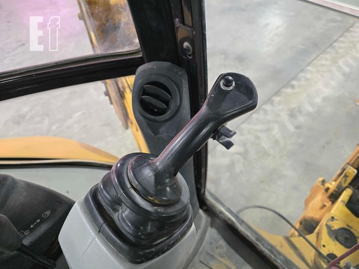 2007-caterpillar-420e-image-30