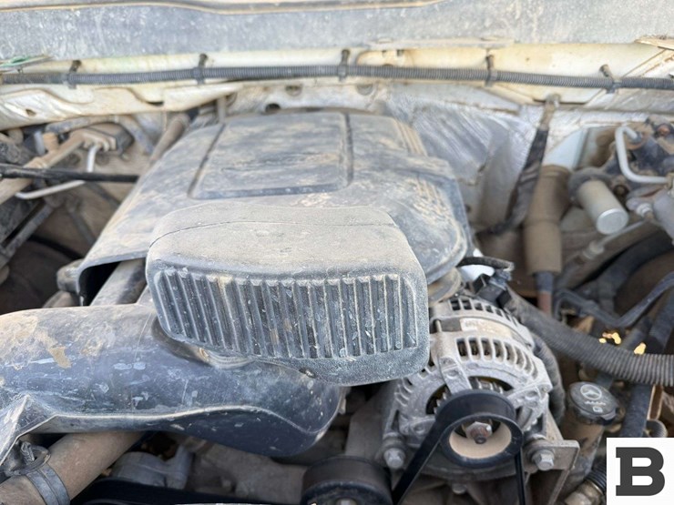 2016-chevrolet-silverado-2500-image-28