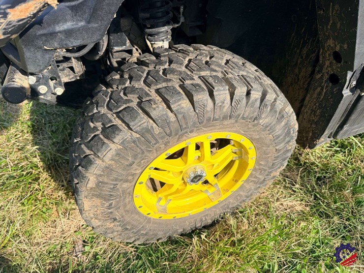 2024-john-deere-gator-xuv-835r-image-21