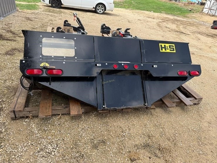 h&s-grain-door-for-silage-box-image-1