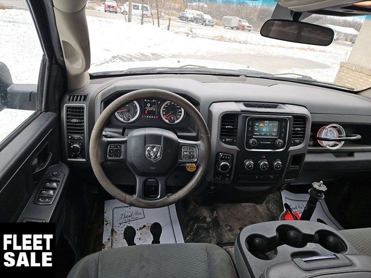 2019-ram-1500-classic-image-19