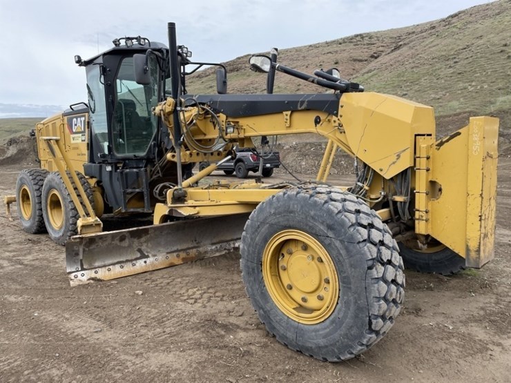 2018-caterpillar-12m3-awd-image-7