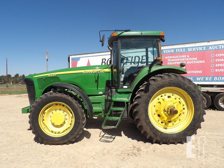 john-deere-8220-image-2