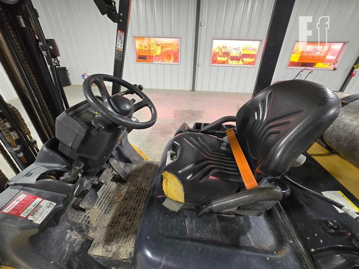 caterpillar-gp25n-image-13