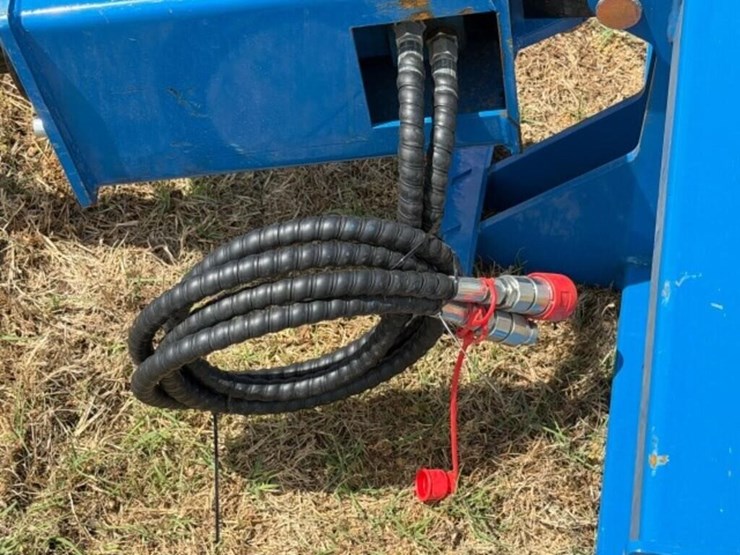 skid-steer-post-hole-digger-image-4