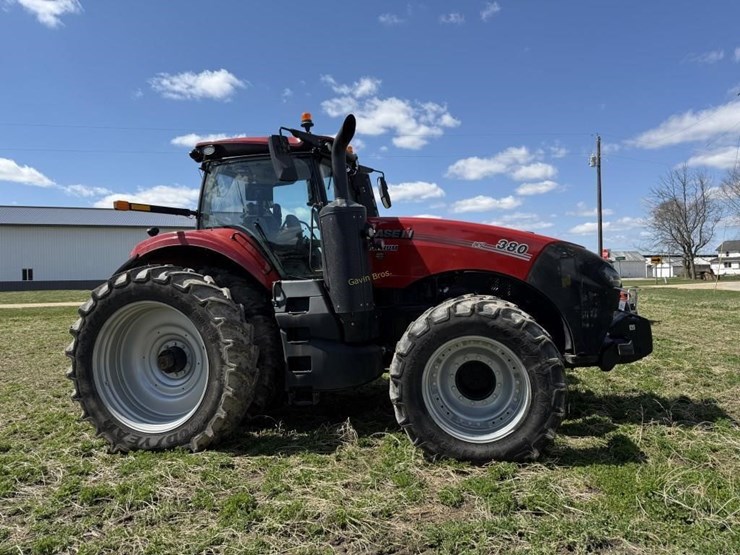 2023-case-ih-380-image-4