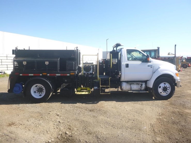 2013-ford-f650-image-7