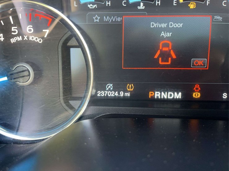 2018-ford-f150-platinum-image-7