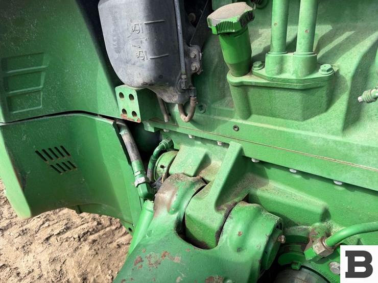 2014-john-deere-8295r-image-63