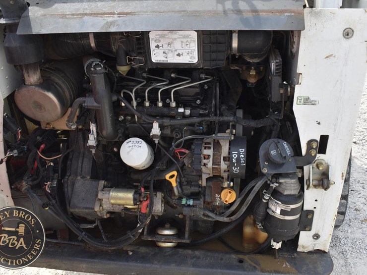 2016-bobcat-t590-image-23