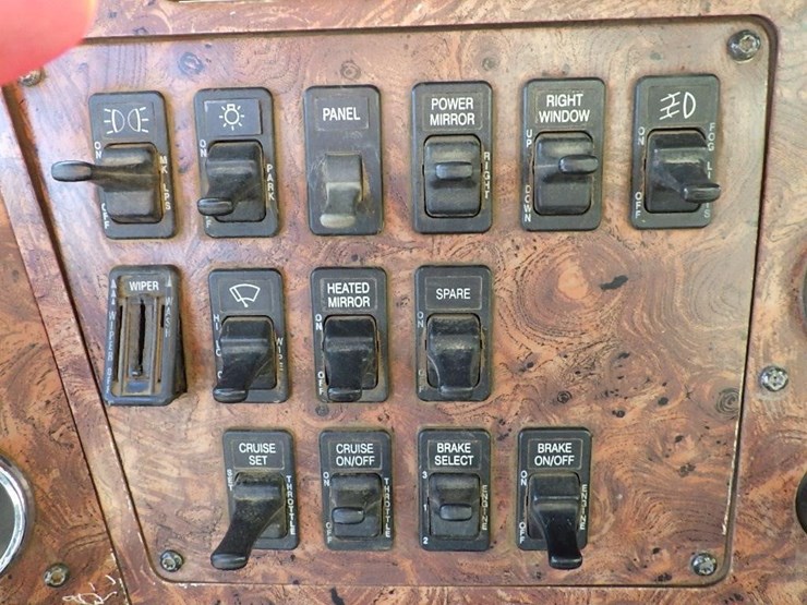 1999-international-9300-image-47