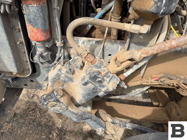 freightliner-tank-truck---non-running-truck-image-23