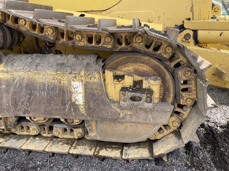 2013-komatsu-d65ex-17-image-19