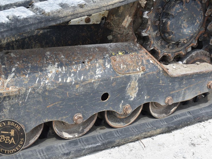 2016-bobcat-t590-image-19