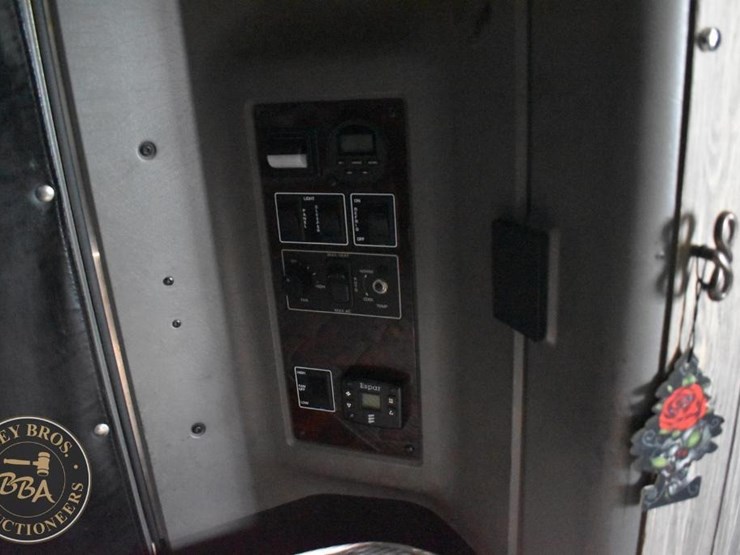 2013-kenworth-t660-image-59