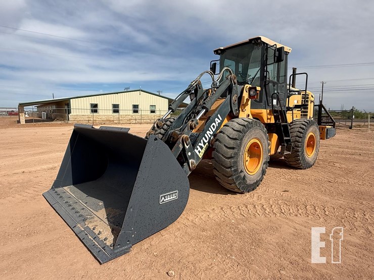 2014-hyundai-hl757tm-9a-image-1