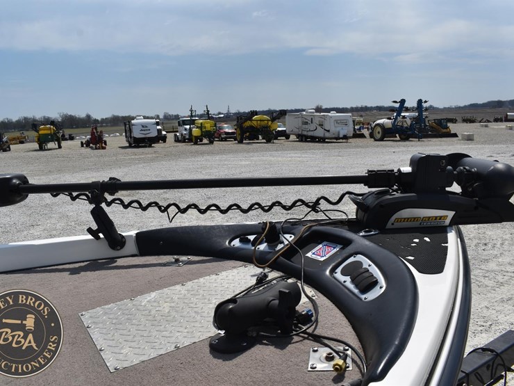 2006-stratos-201proxl-44817-image-32