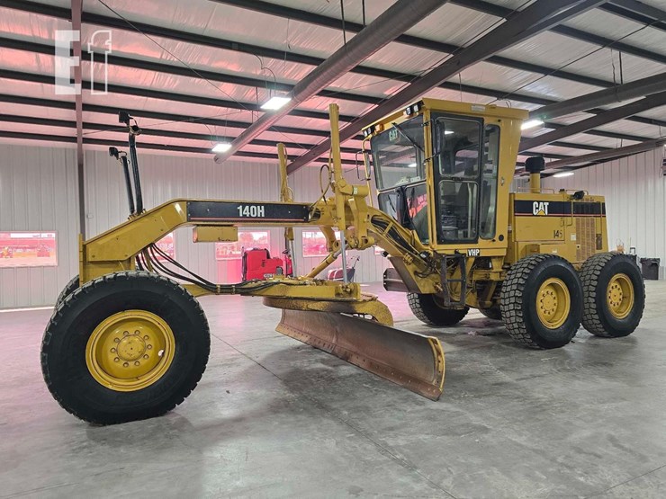 2003-caterpillar-140h-image-1