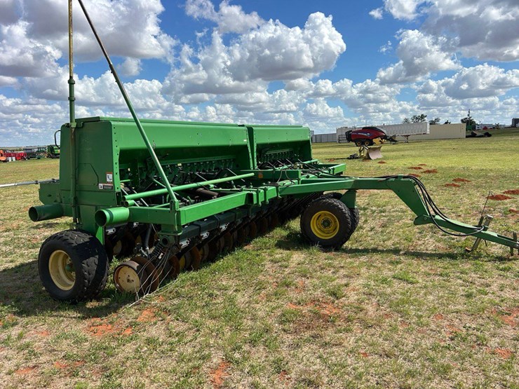 john-deere-750-image-6