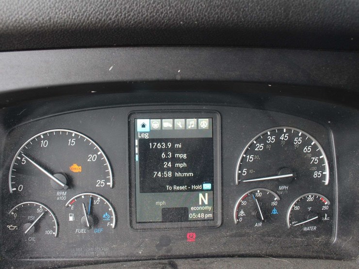 2018-freightliner-cascadia-126-image-55