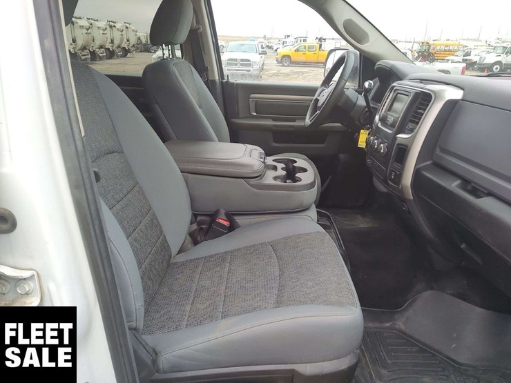 2018-dodge-2500-image-17