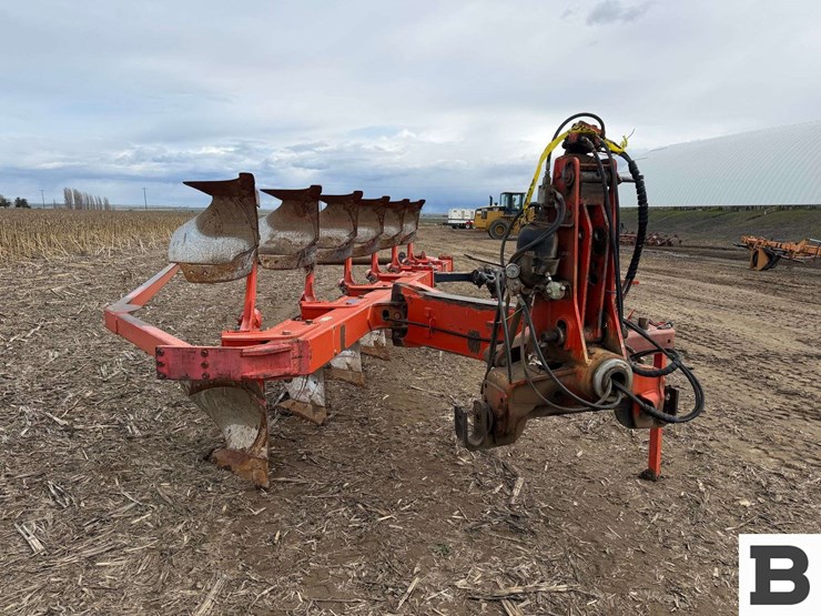kuhn-multi-master-100dl-6-bottom-plow-image-7