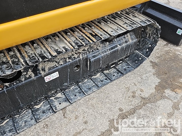 2018-caterpillar-305.5-image-9