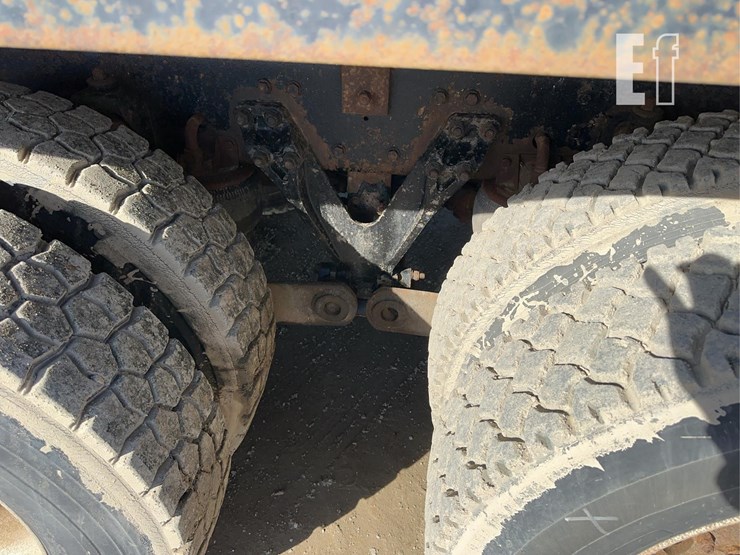 2003-kenworth-t800-image-33