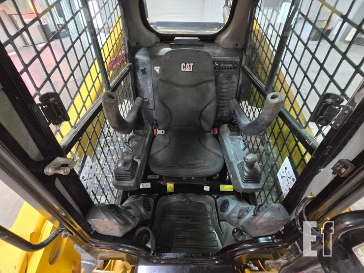 2022-caterpillar-289d3-image-14