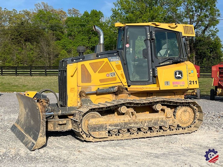 2017-deere-700k-xlt-image-1