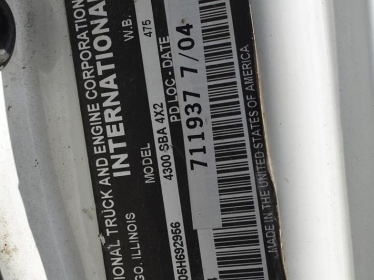 2005-international-durastar-4300-image-32
