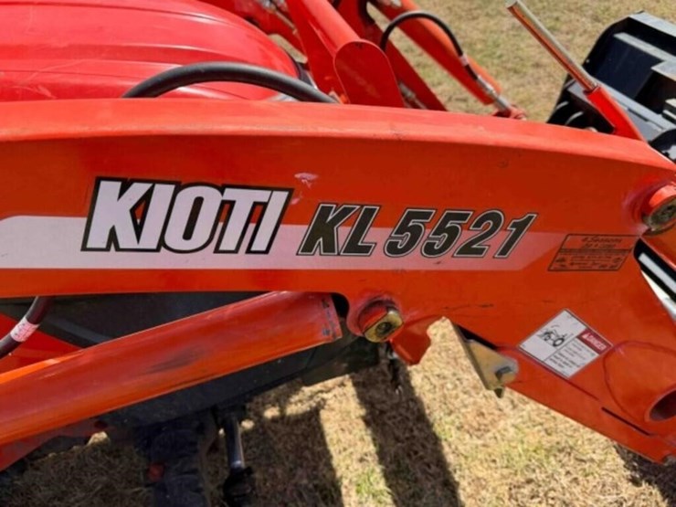 2018-kioti-dk4210-se-tractor-image-17