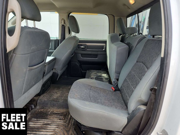 2015-ram-3500-slt-image-14