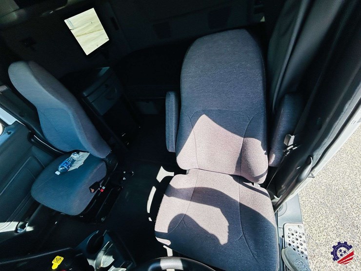 2024-international-lt62f-t/a-truck-tractor-image-85