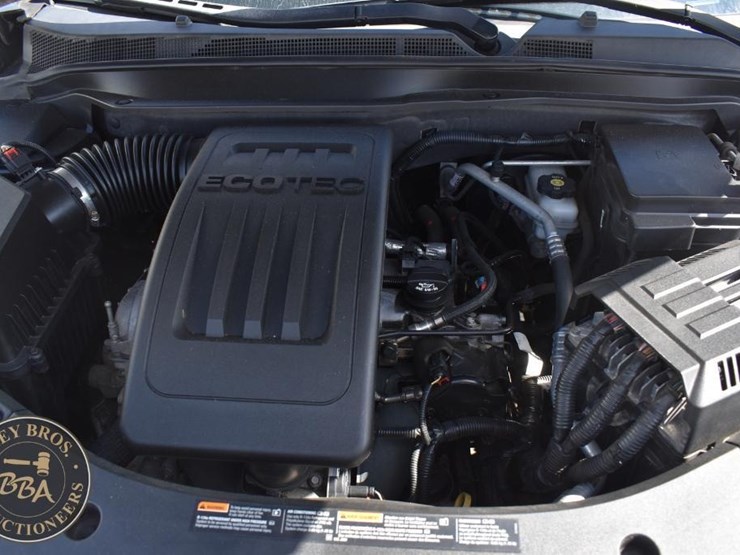 2013-chevrolet-equinox-lt-image-26