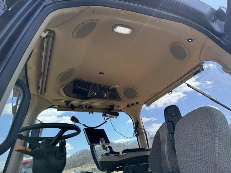 2023-case-ih-380-image-17