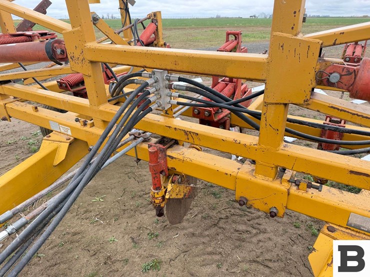 haybuster-3200-image-16