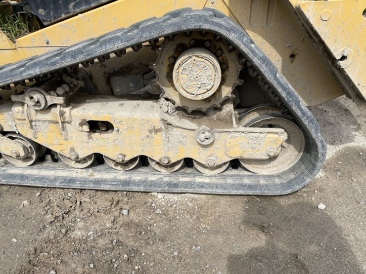 2012-caterpillar-279c2-image-11